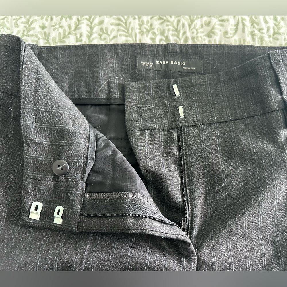 Zara Women’s Classic Dark gray Pinstripe Pants